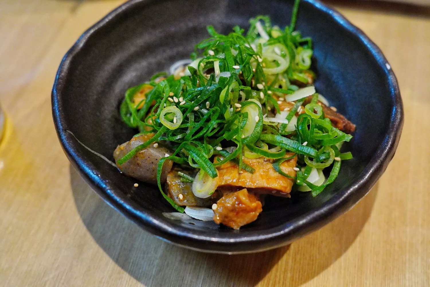 【京都居酒屋】New ebisunoニューエビスノ，在地人氣居酒屋主打海鮮料理，有中文菜單! @混血珊莎的奇幻旅程