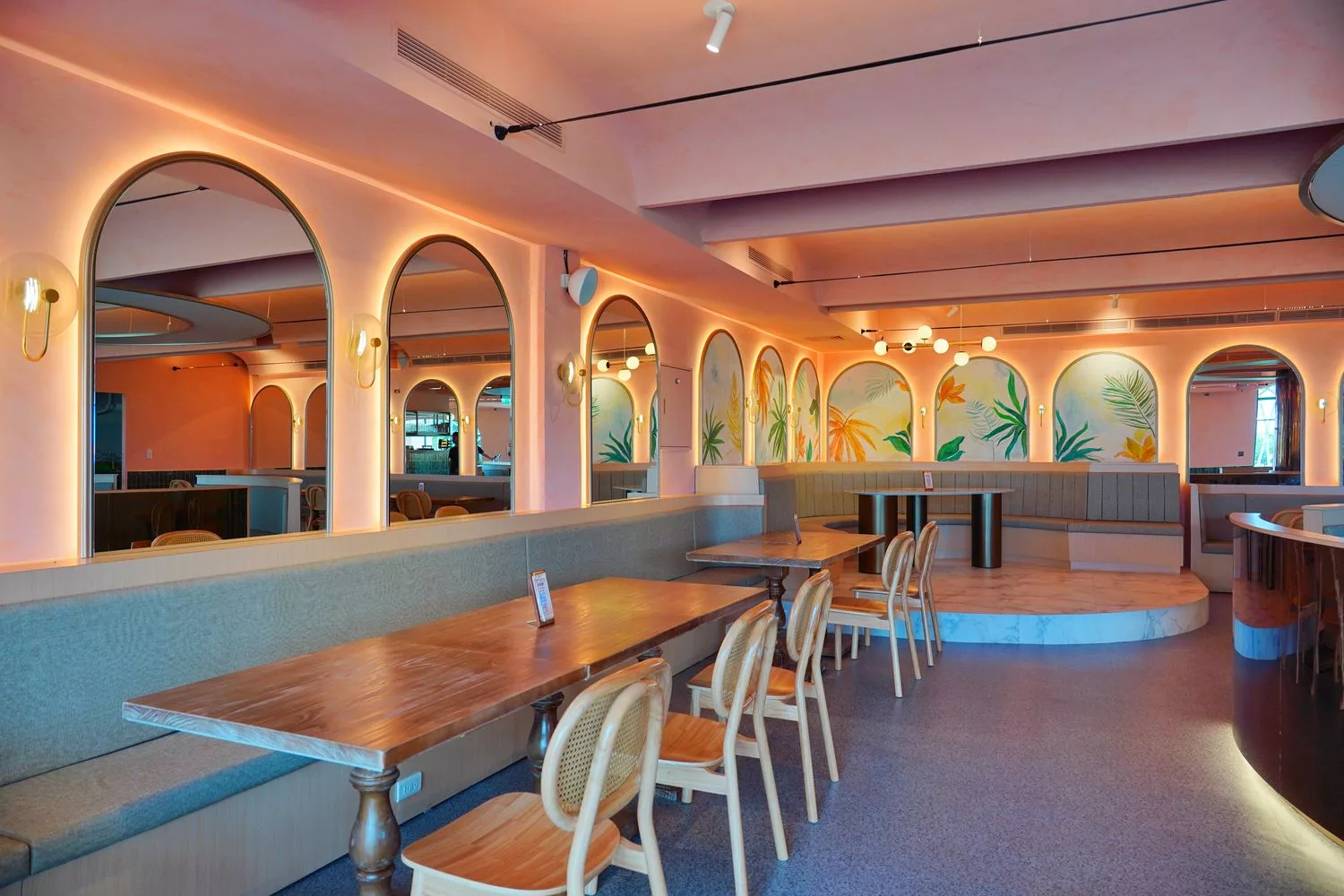 【諾薩餐酒館 Nossa bistro】墾丁大街新開幕夢幻海景餐廳! @混血珊莎的奇幻旅程