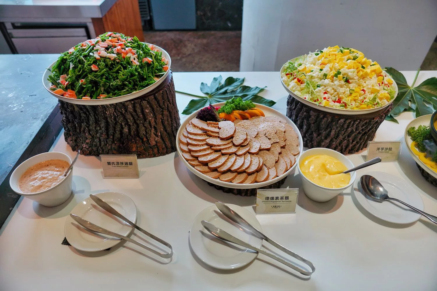 【花蓮飯店吃到飽】花蓮美侖大飯店綠苑西餐廳，爽吃牛排海鮮 3.5 小時，每人只要 800 元! @混血珊莎的奇幻旅程