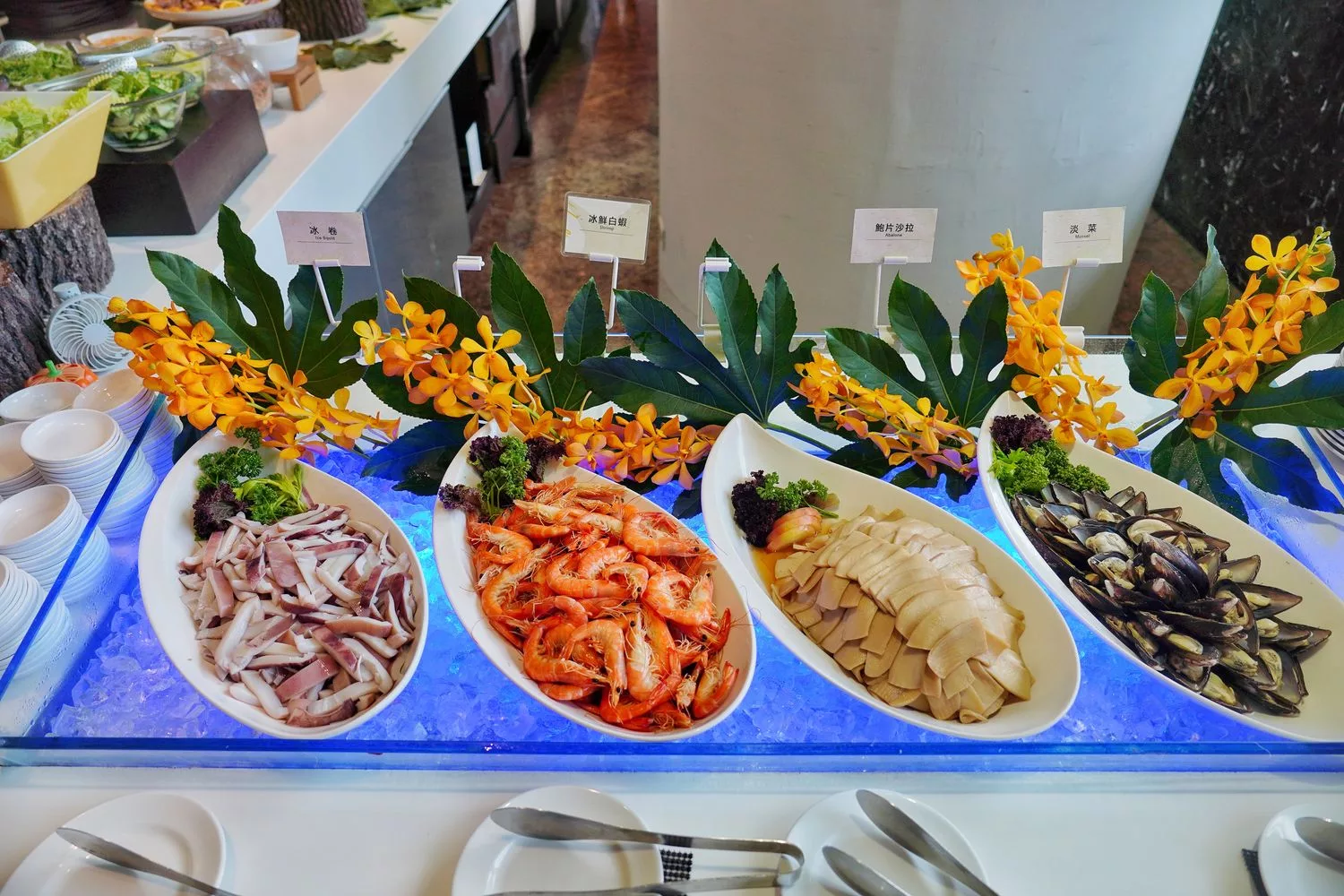 【花蓮飯店吃到飽】花蓮美侖大飯店綠苑西餐廳，爽吃牛排海鮮 3.5 小時，每人只要 800 元! @混血珊莎的奇幻旅程