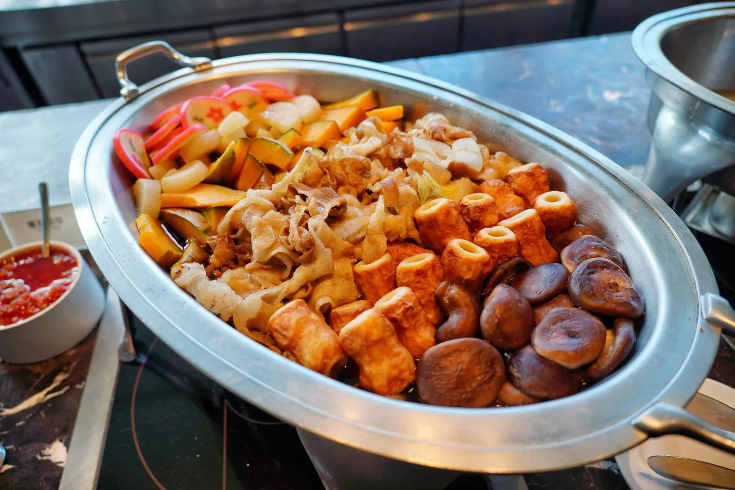 【花蓮飯店吃到飽】花蓮美侖大飯店綠苑西餐廳，爽吃牛排海鮮 3.5 小時，每人只要 800 元! @混血珊莎的奇幻旅程