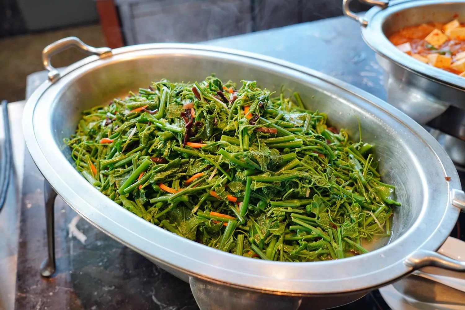 【花蓮飯店吃到飽】花蓮美侖大飯店綠苑西餐廳，爽吃牛排海鮮 3.5 小時，每人只要 800 元! @混血珊莎的奇幻旅程