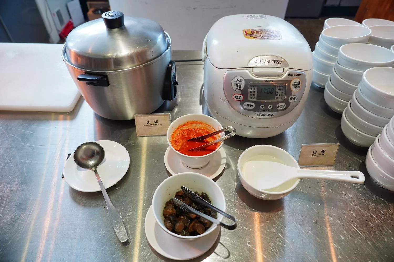 【花蓮飯店吃到飽】花蓮美侖大飯店綠苑西餐廳，爽吃牛排海鮮 3.5 小時，每人只要 800 元! @混血珊莎的奇幻旅程