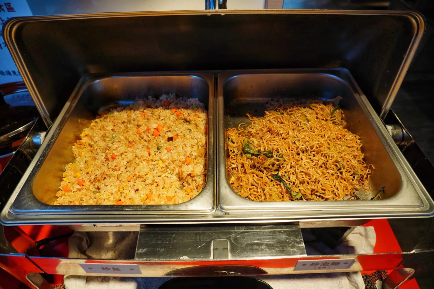 【霧峰火鍋】築崎相撲鍋物霧峰，平價火鍋只要$170起，自助吧無限吃到飽! @混血珊莎的奇幻旅程