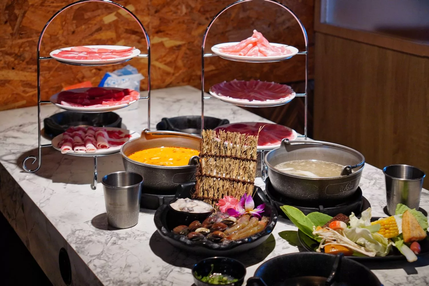 【霧峰火鍋】築崎相撲鍋物霧峰,平價火鍋只要$170起,自助吧無限吃到飽! @混血珊莎的奇幻旅程 【霧峰火鍋】築崎相撲鍋物霧峰,平價火鍋只要$170起,自助吧無限吃到飽! @混血珊莎的奇幻旅程