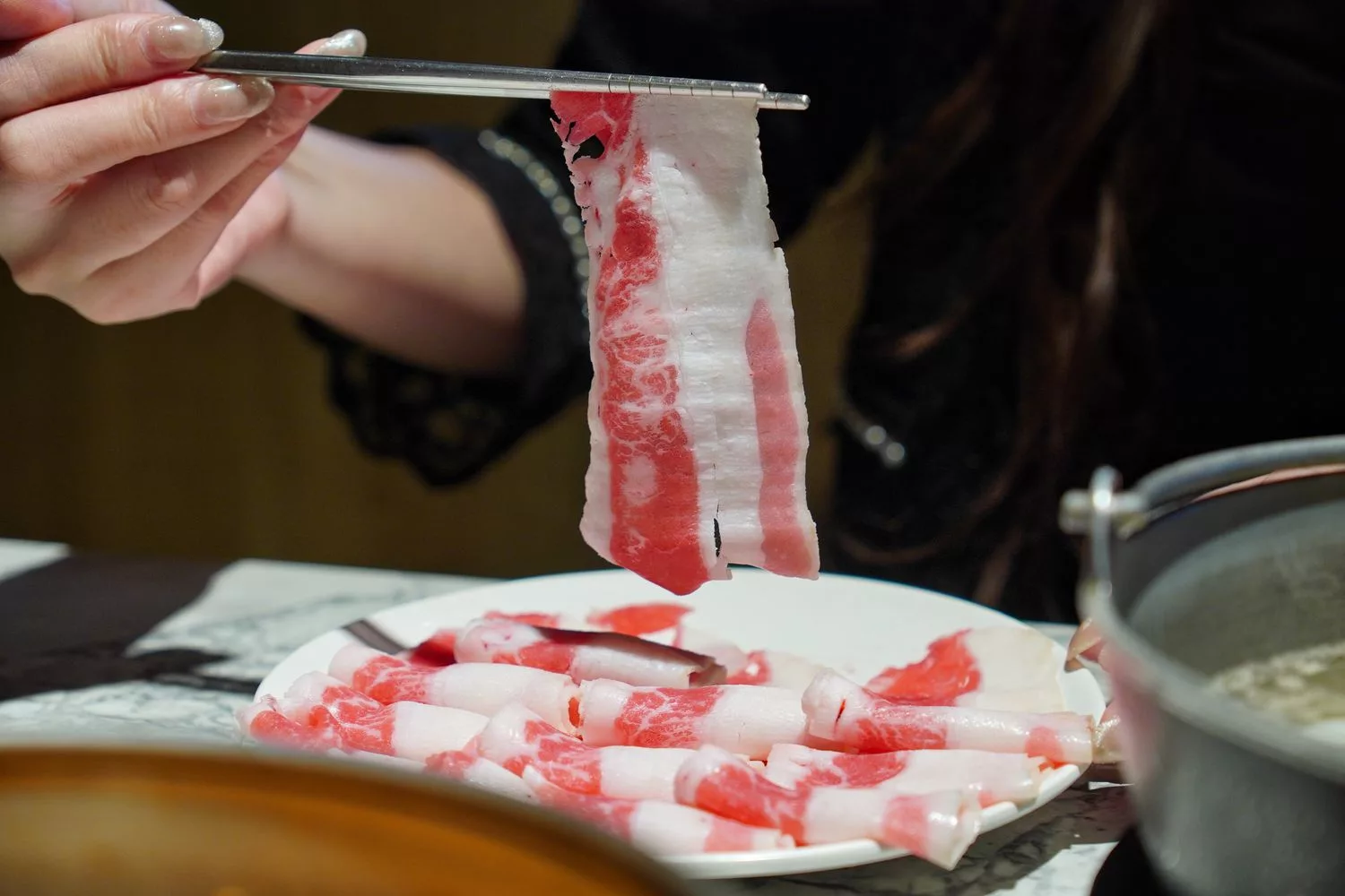 【霧峰火鍋】築崎相撲鍋物霧峰,平價火鍋只要$170起,自助吧無限吃到飽! @混血珊莎的奇幻旅程 【霧峰火鍋】築崎相撲鍋物霧峰,平價火鍋只要$170起,自助吧無限吃到飽! @混血珊莎的奇幻旅程