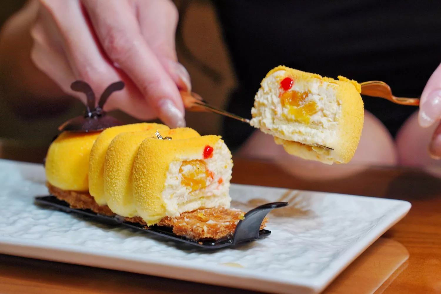 【岡山蛋糕】WOW的店,必吃招牌法式緞帶可頌,法國藍帶手工甜點跟飲品樣樣驚豔! @混血珊莎的奇幻旅程 【岡山蛋糕】WOW的店,必吃招牌法式緞帶可頌,法國藍帶手工甜點跟飲品樣樣驚豔! @混血珊莎的奇幻旅程