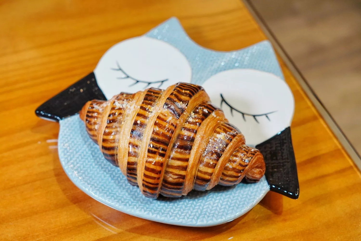 【岡山蛋糕】WOW的店,必吃招牌法式緞帶可頌,法國藍帶手工甜點跟飲品樣樣驚豔! @混血珊莎的奇幻旅程 【岡山蛋糕】WOW的店,必吃招牌法式緞帶可頌,法國藍帶手工甜點跟飲品樣樣驚豔! @混血珊莎的奇幻旅程