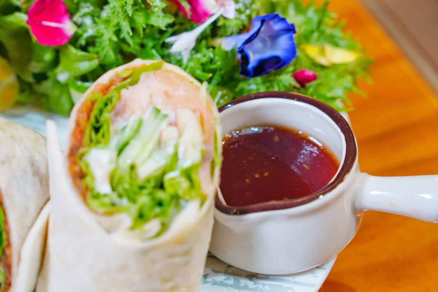 【岡山蛋糕】WOW的店,必吃招牌法式緞帶可頌,法國藍帶手工甜點跟飲品樣樣驚豔! @混血珊莎的奇幻旅程 【岡山蛋糕】WOW的店,必吃招牌法式緞帶可頌,法國藍帶手工甜點跟飲品樣樣驚豔! @混血珊莎的奇幻旅程