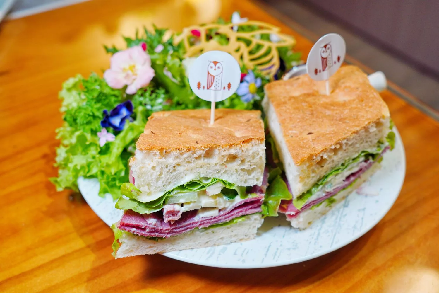 【岡山蛋糕】WOW的店,必吃招牌法式緞帶可頌,法國藍帶手工甜點跟飲品樣樣驚豔! @混血珊莎的奇幻旅程 【岡山蛋糕】WOW的店,必吃招牌法式緞帶可頌,法國藍帶手工甜點跟飲品樣樣驚豔! @混血珊莎的奇幻旅程