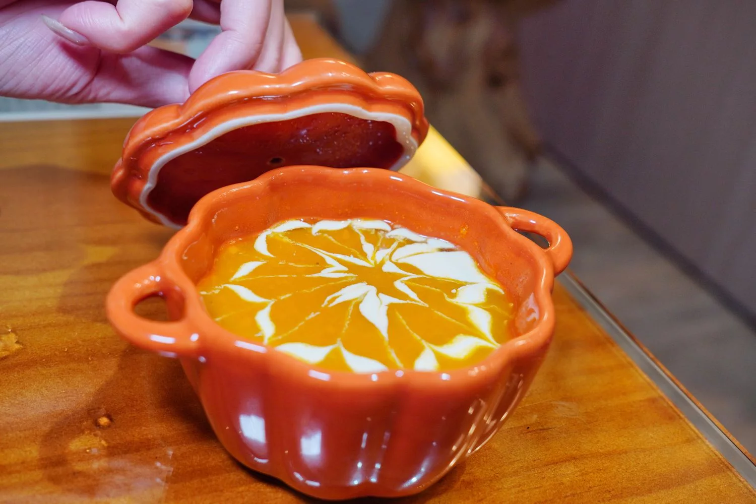 【岡山蛋糕】WOW的店,必吃招牌法式緞帶可頌,法國藍帶手工甜點跟飲品樣樣驚豔! @混血珊莎的奇幻旅程 【岡山蛋糕】WOW的店,必吃招牌法式緞帶可頌,法國藍帶手工甜點跟飲品樣樣驚豔! @混血珊莎的奇幻旅程