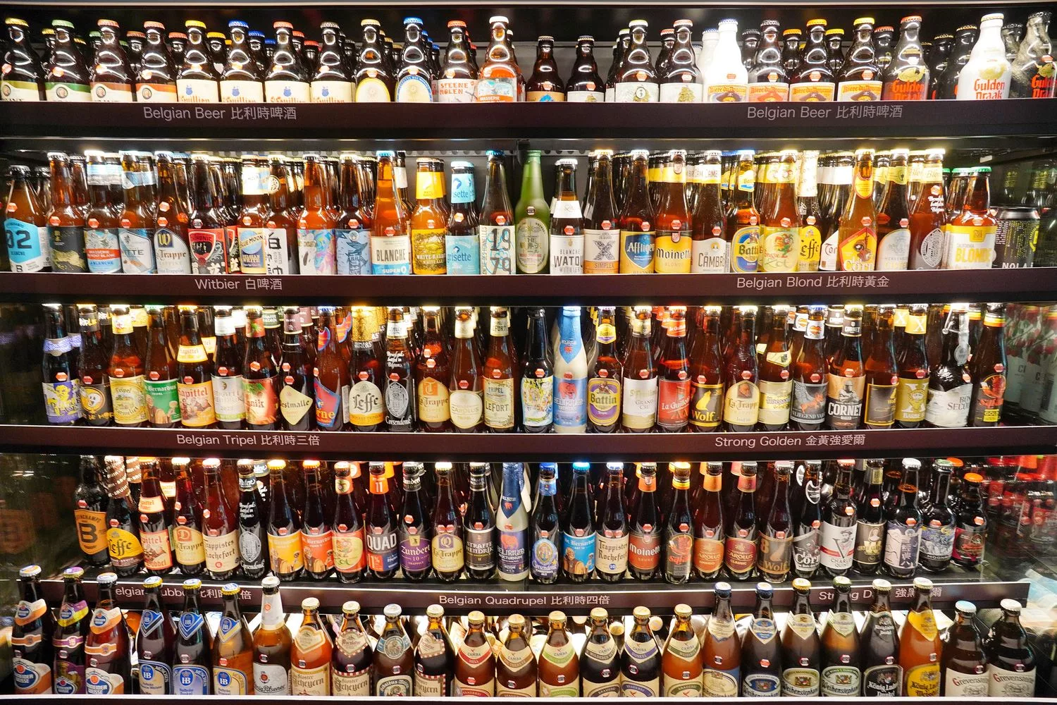 【ABV地中海餐酒館台中概念店】台中西區餐酒館，不限時品味地中海料理，700款精釀啤酒走廊全台最大! @混血珊莎的奇幻旅程