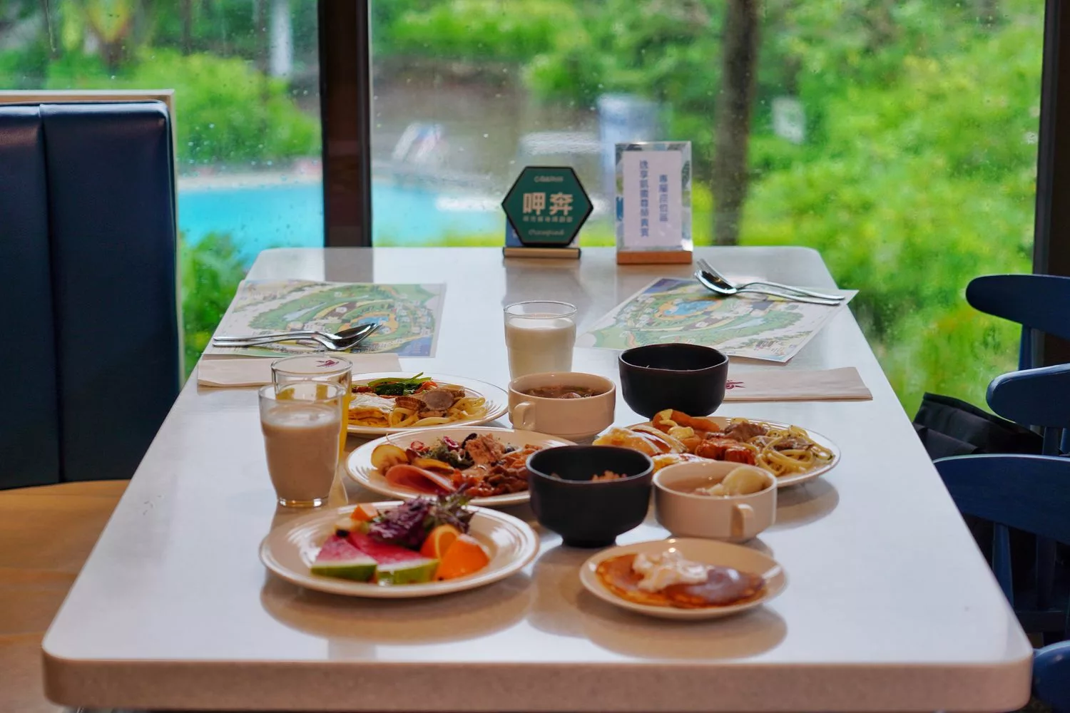 【墾丁凱撒早餐】現燙牛肉湯/現做歐姆蛋鬆餅，中西式餐點豐富又好吃! @混血珊莎的奇幻旅程