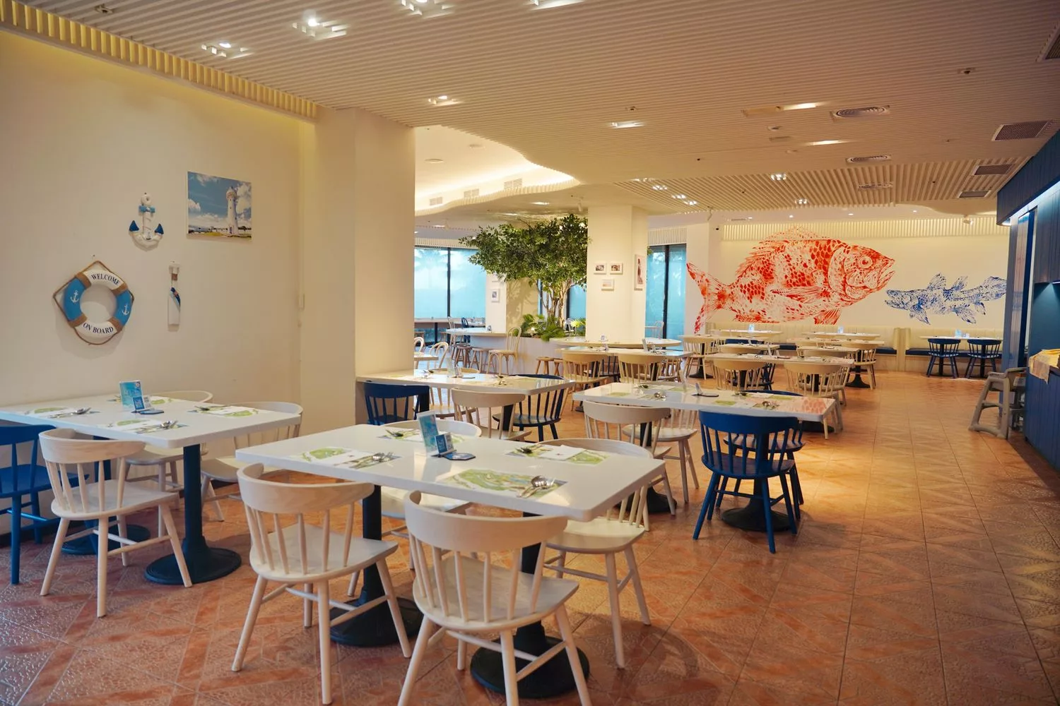 【墾丁凱撒自助餐】墾丁凱撒晚餐，屏東海鮮多國料理，海洋風餐廳賞絕美海景! @混血珊莎的奇幻旅程
