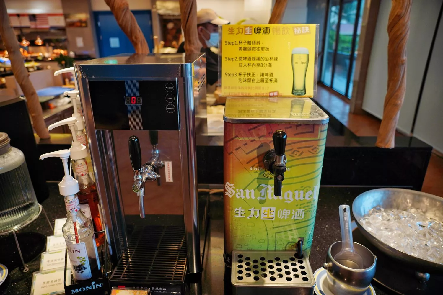 【墾丁凱撒自助餐】墾丁凱撒晚餐，屏東海鮮多國料理，海洋風餐廳賞絕美海景! @混血珊莎的奇幻旅程