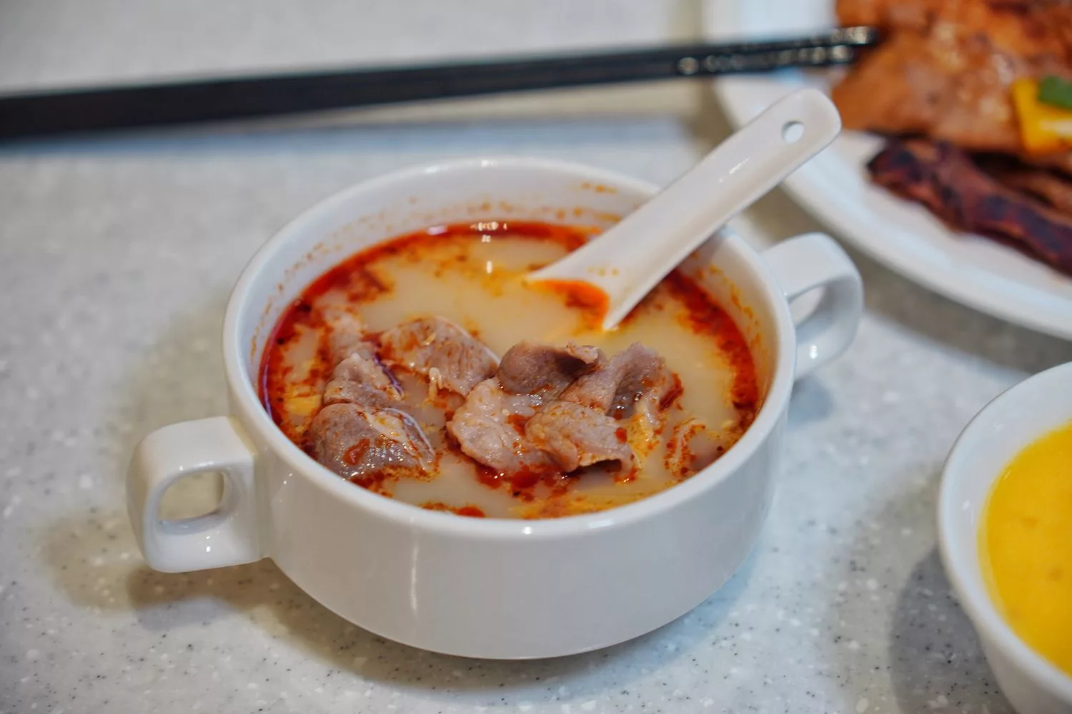 【墾丁凱撒自助餐】墾丁凱撒晚餐，屏東海鮮多國料理，海洋風餐廳賞絕美海景! @混血珊莎的奇幻旅程