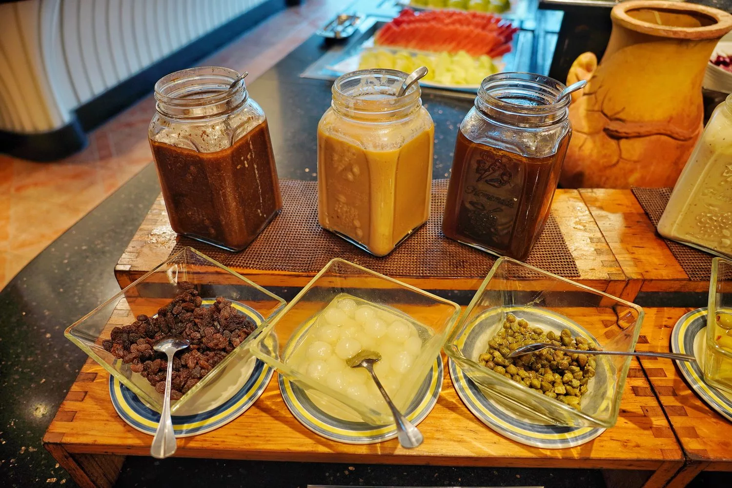 【墾丁凱撒自助餐】墾丁凱撒晚餐，屏東海鮮多國料理，海洋風餐廳賞絕美海景! @混血珊莎的奇幻旅程