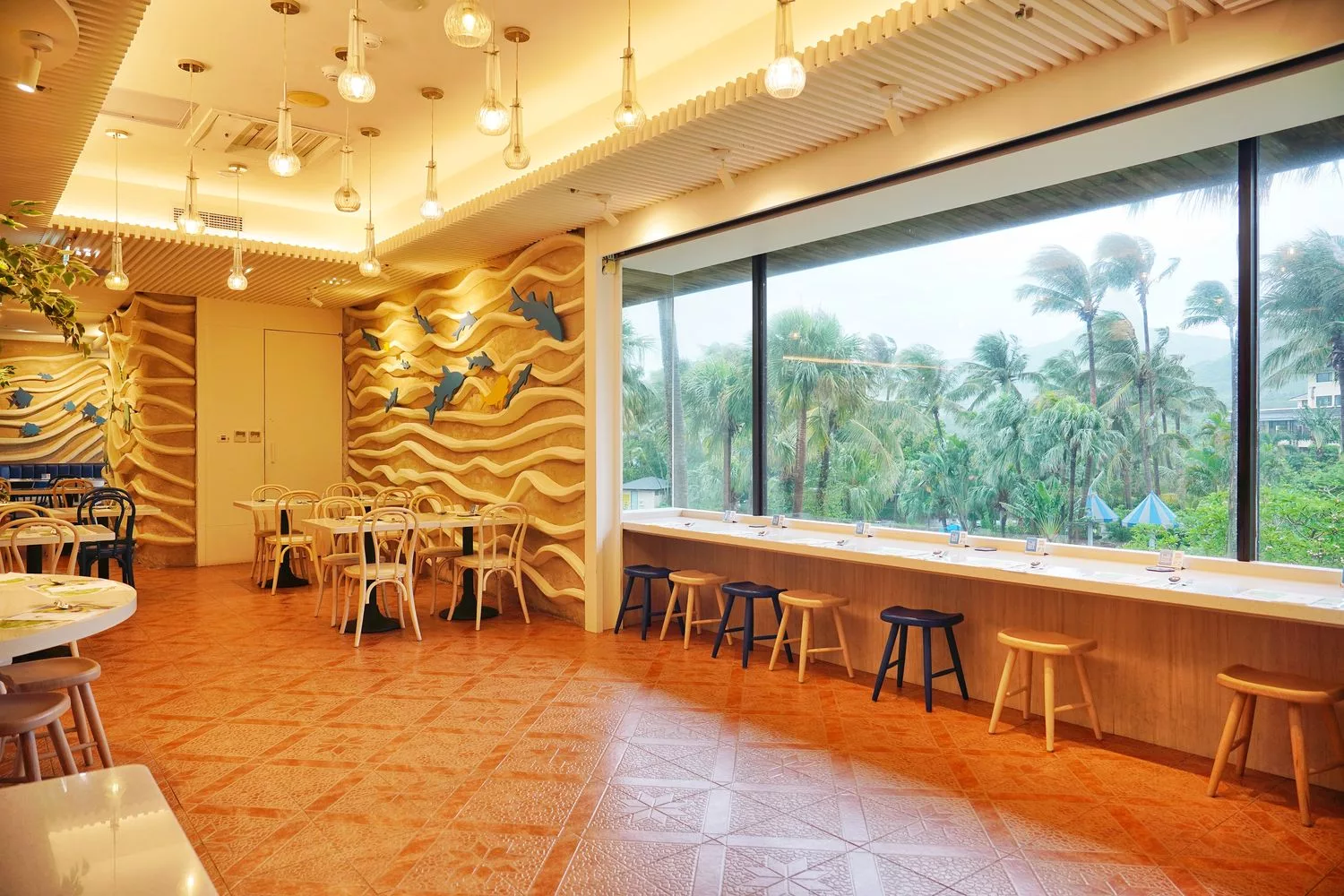 【墾丁凱撒自助餐】墾丁凱撒晚餐，屏東海鮮多國料理，海洋風餐廳賞絕美海景! @混血珊莎的奇幻旅程