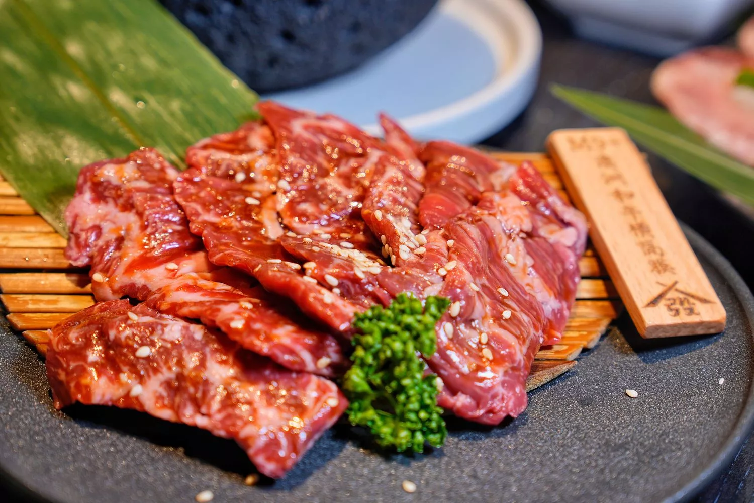 發肉燒肉餐酒，Google評價 4.9 顆星人氣推薦，慶生聚餐嗨不停! @混血珊莎的奇幻旅程