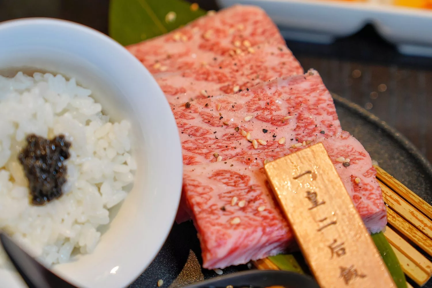 發肉燒肉餐酒，Google評價 4.9 顆星人氣推薦，慶生聚餐嗨不停! @混血珊莎的奇幻旅程