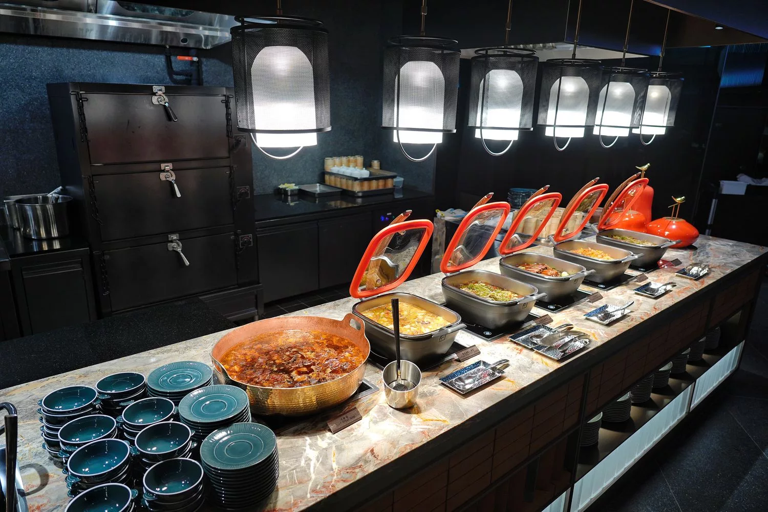 【島語自助餐廳】台北漢來大飯店自助餐，升級版漢來海港吃到飽，價位菜色影片完整攻略! @混血珊莎的奇幻旅程