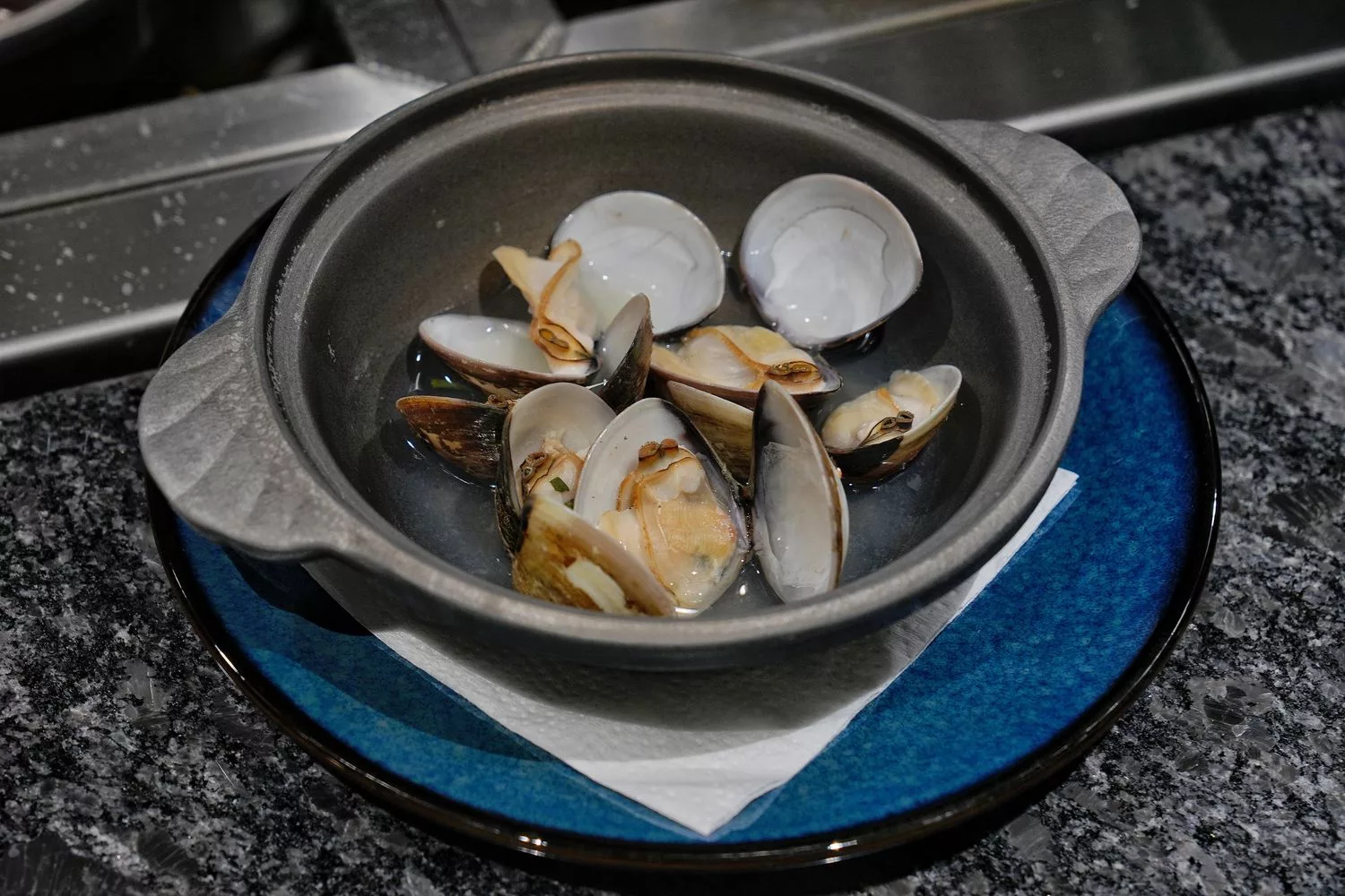 【島語自助餐廳】台北漢來大飯店自助餐，升級版漢來海港吃到飽，價位菜色影片完整攻略! @混血珊莎的奇幻旅程