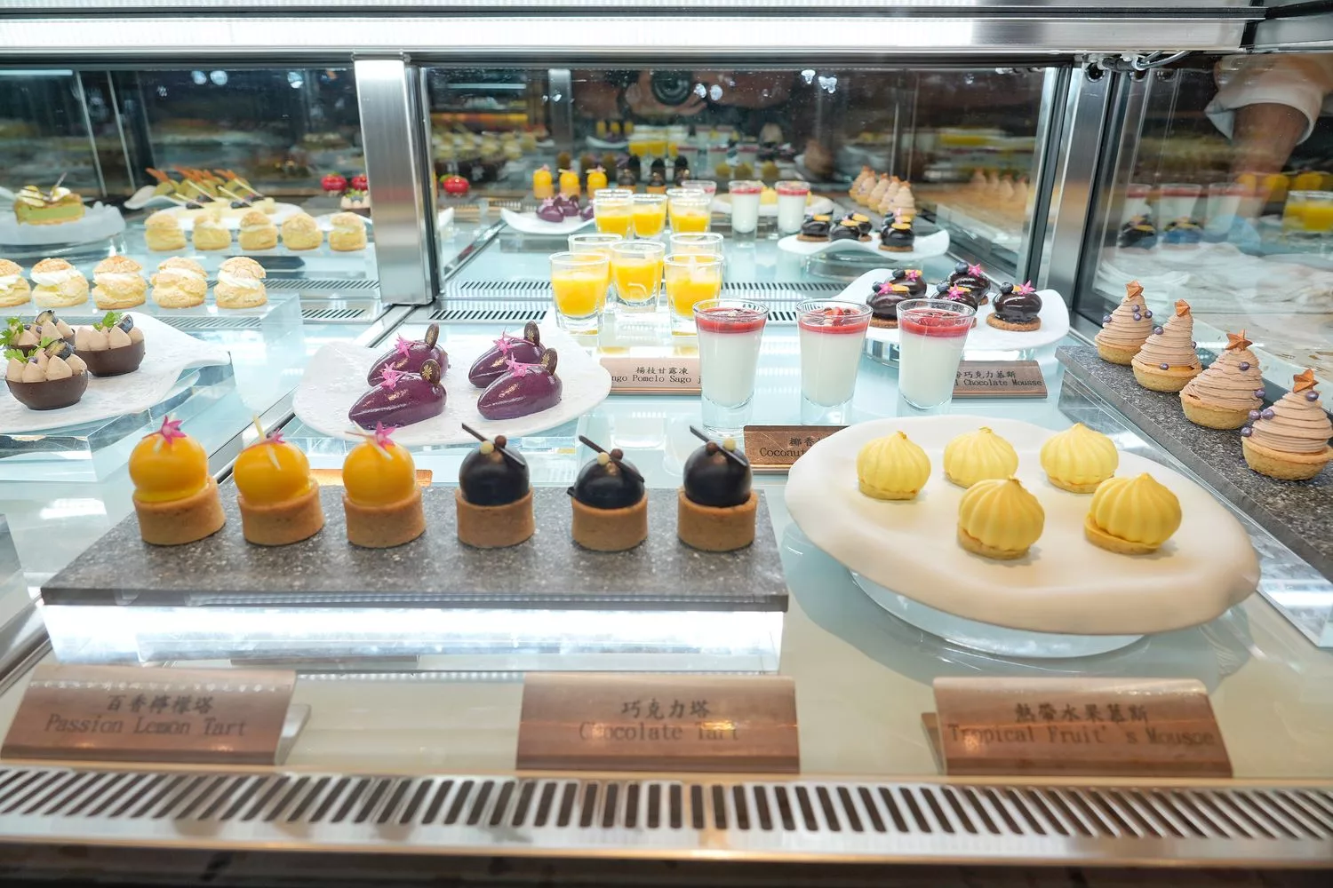 【島語自助餐廳】台北漢來大飯店自助餐，升級版漢來海港吃到飽，價位菜色影片完整攻略! @混血珊莎的奇幻旅程