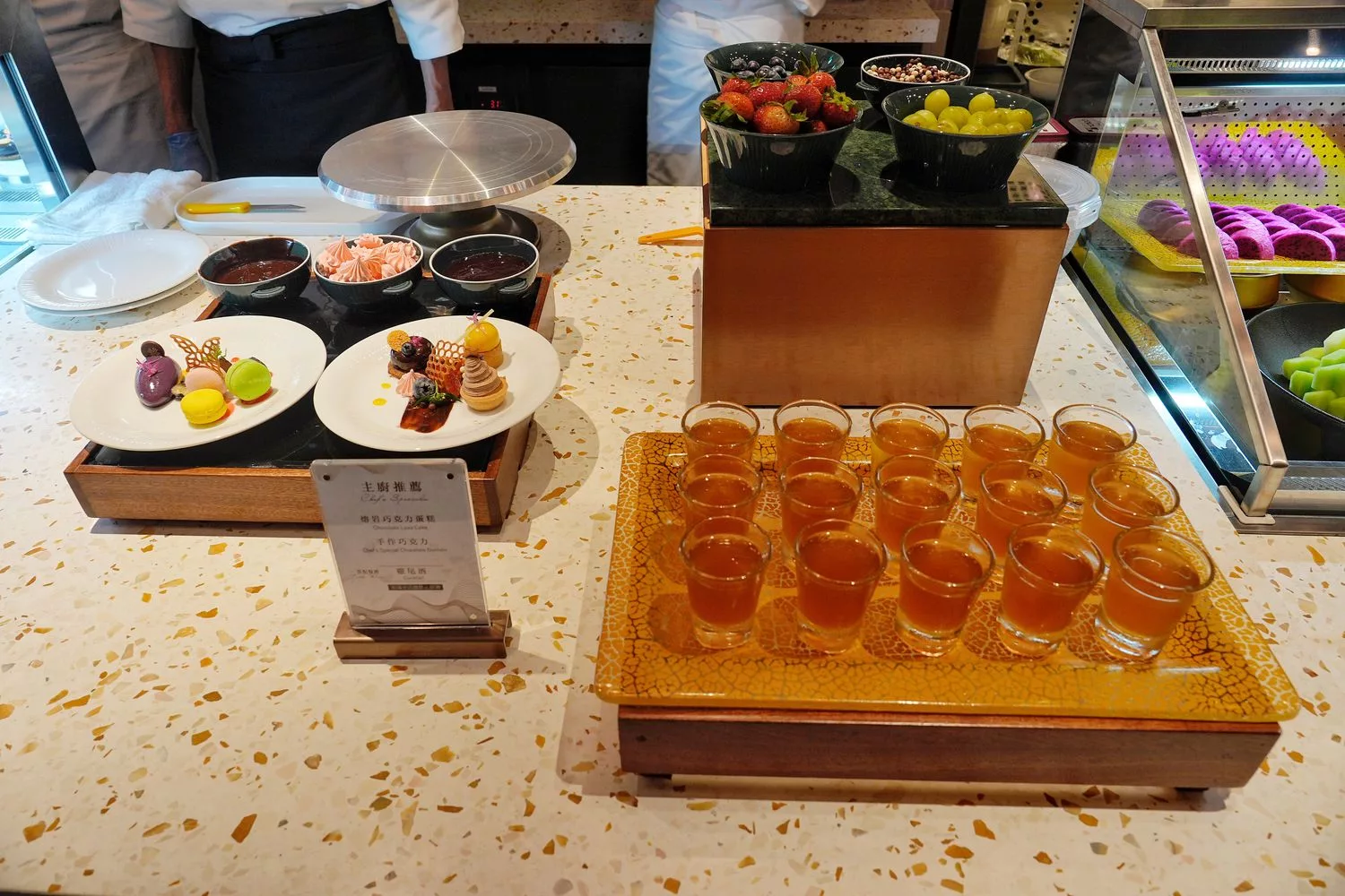 【島語自助餐廳】台北漢來大飯店自助餐，升級版漢來海港吃到飽，價位菜色影片完整攻略! @混血珊莎的奇幻旅程