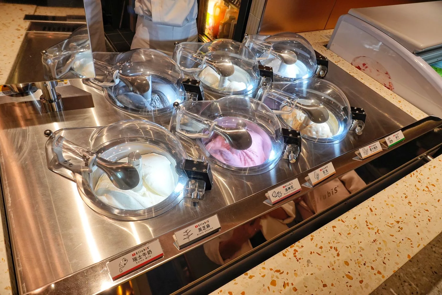 【島語自助餐廳】台北漢來大飯店自助餐，升級版漢來海港吃到飽，價位菜色影片完整攻略! @混血珊莎的奇幻旅程
