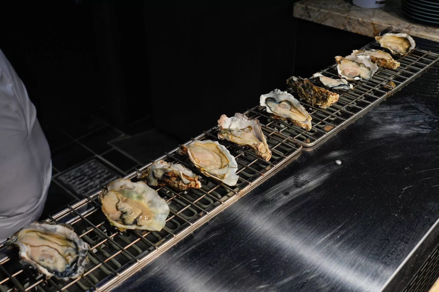 【島語自助餐廳】台北漢來大飯店自助餐，升級版漢來海港吃到飽，價位菜色影片完整攻略! @混血珊莎的奇幻旅程