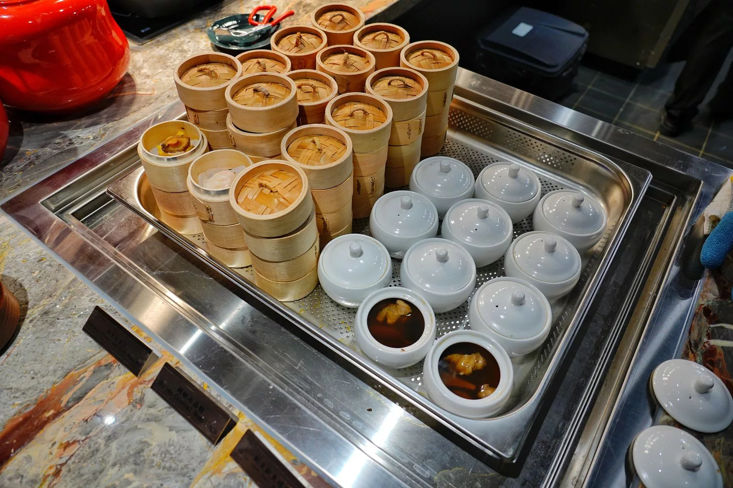 【島語自助餐廳】台北漢來大飯店自助餐，升級版漢來海港吃到飽，價位菜色影片完整攻略! @混血珊莎的奇幻旅程