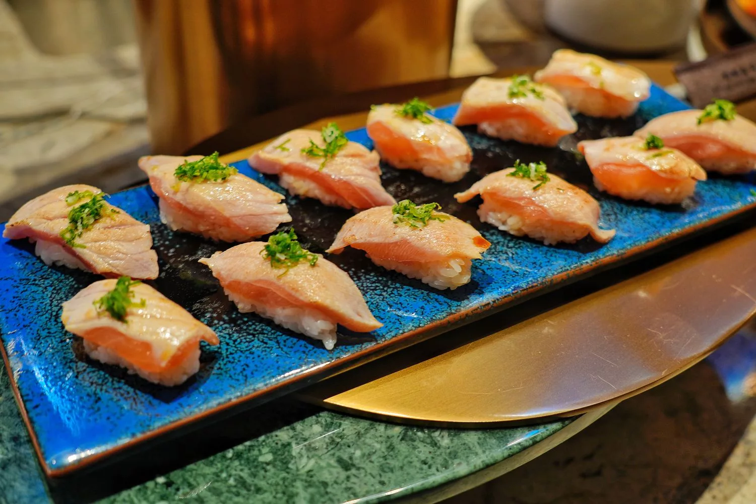 【島語自助餐廳】台北漢來大飯店自助餐，升級版漢來海港吃到飽，價位菜色影片完整攻略! @混血珊莎的奇幻旅程