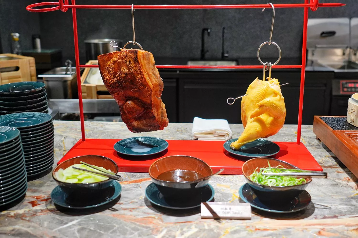 【島語自助餐廳】台北漢來大飯店自助餐，升級版漢來海港吃到飽，價位菜色影片完整攻略! @混血珊莎的奇幻旅程