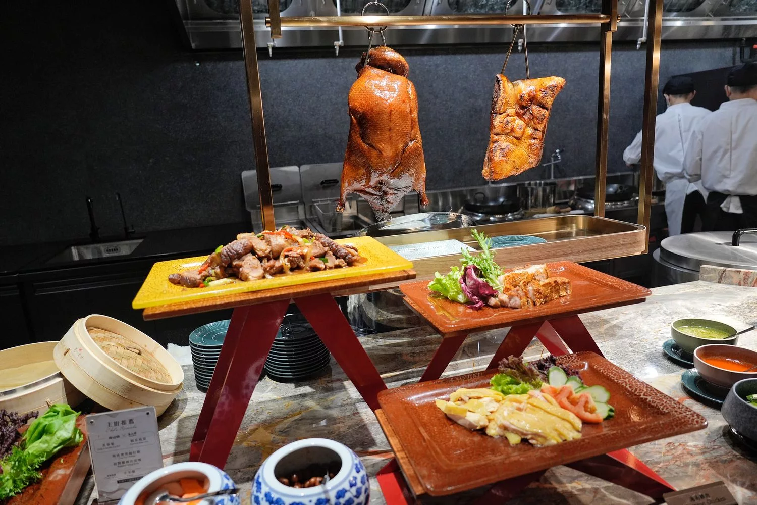 【島語自助餐廳】台北漢來大飯店自助餐，升級版漢來海港吃到飽，價位菜色影片完整攻略! @混血珊莎的奇幻旅程