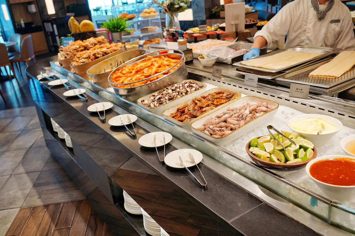 【漢來海港餐廳】漢來海港天母店，超人氣吃到飽，必吃菜色價位優惠分享! @混血珊莎的奇幻旅程