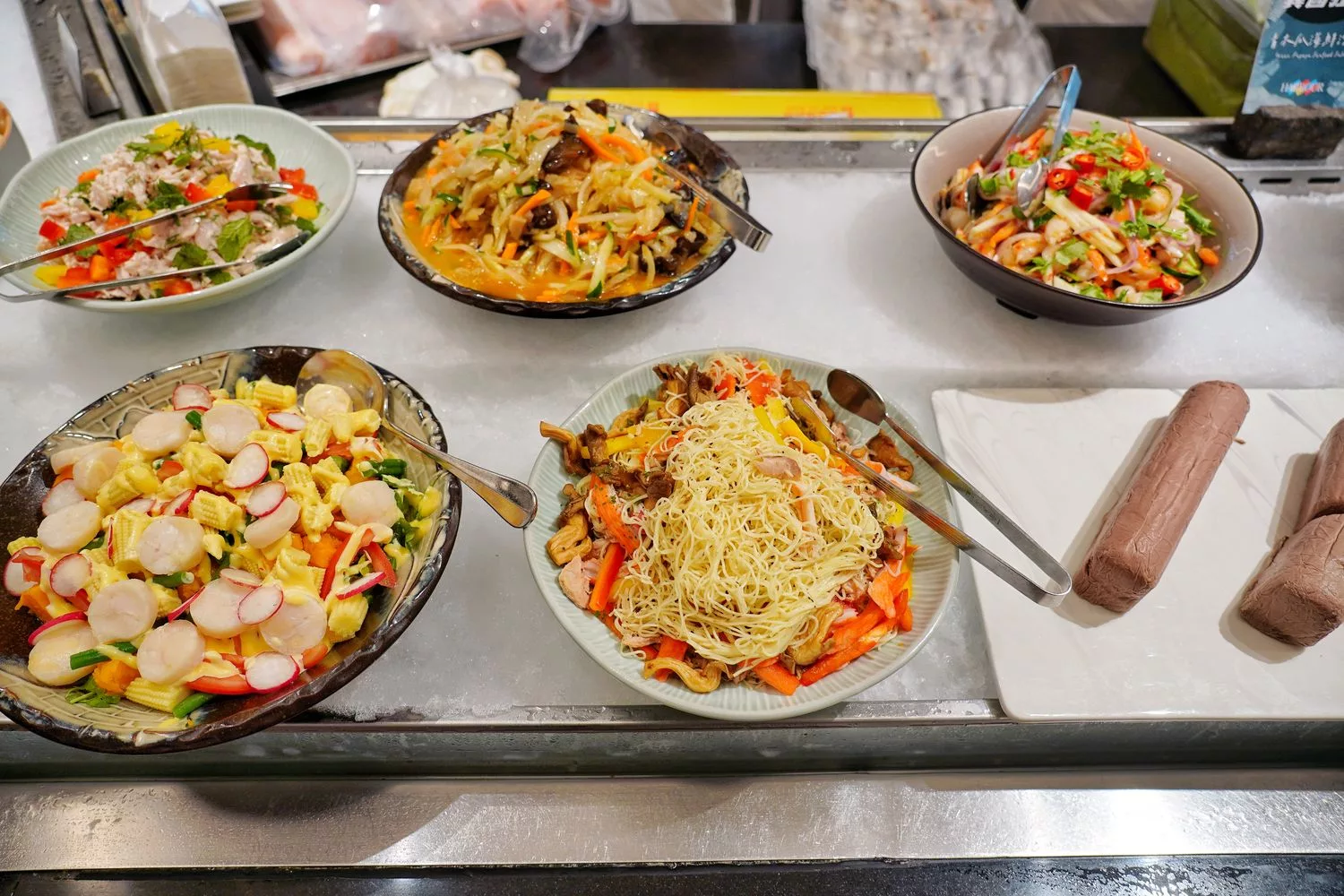 【漢來海港餐廳】漢來海港天母店，超人氣吃到飽，必吃菜色價位優惠分享! @混血珊莎的奇幻旅程