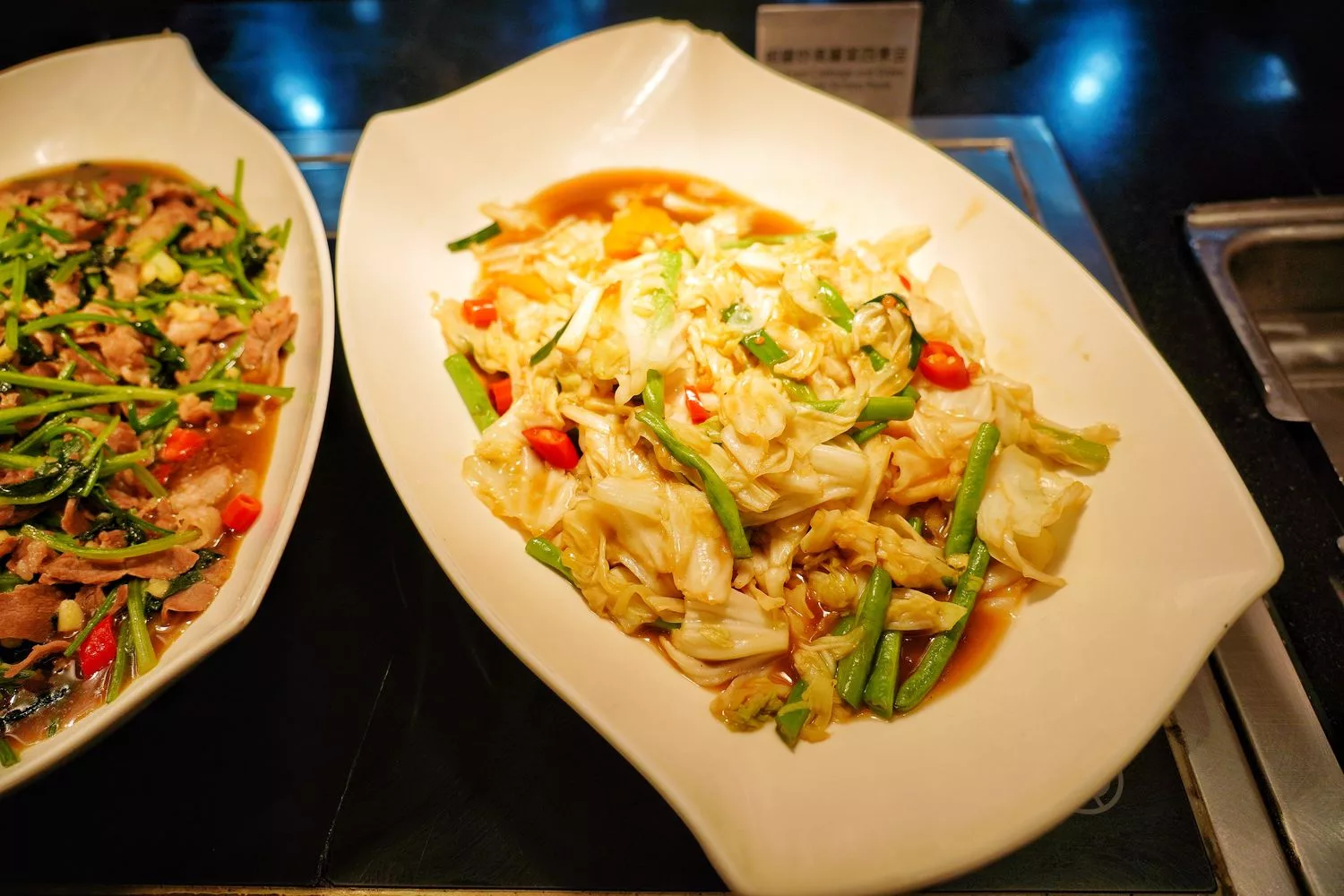【漢來海港餐廳】漢來海港天母店，超人氣吃到飽，必吃菜色價位優惠分享! @混血珊莎的奇幻旅程