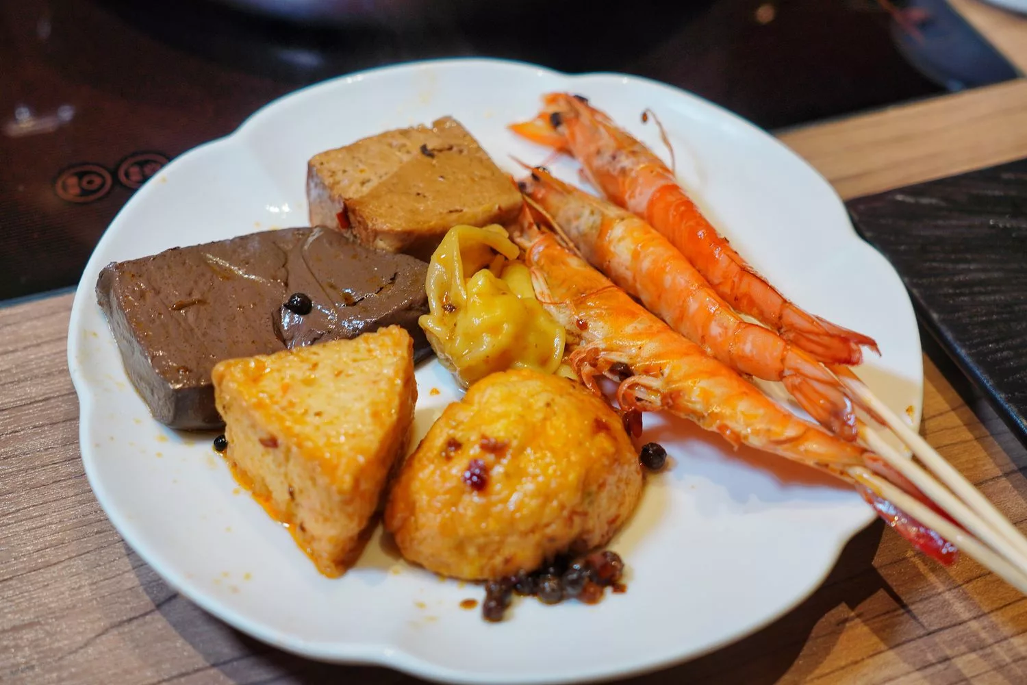 【高雄頂級火鍋】Smile One 精緻涮涮鍋，高雄福華飯店餐廳， 30 樓景觀第一排! @混血珊莎的奇幻旅程