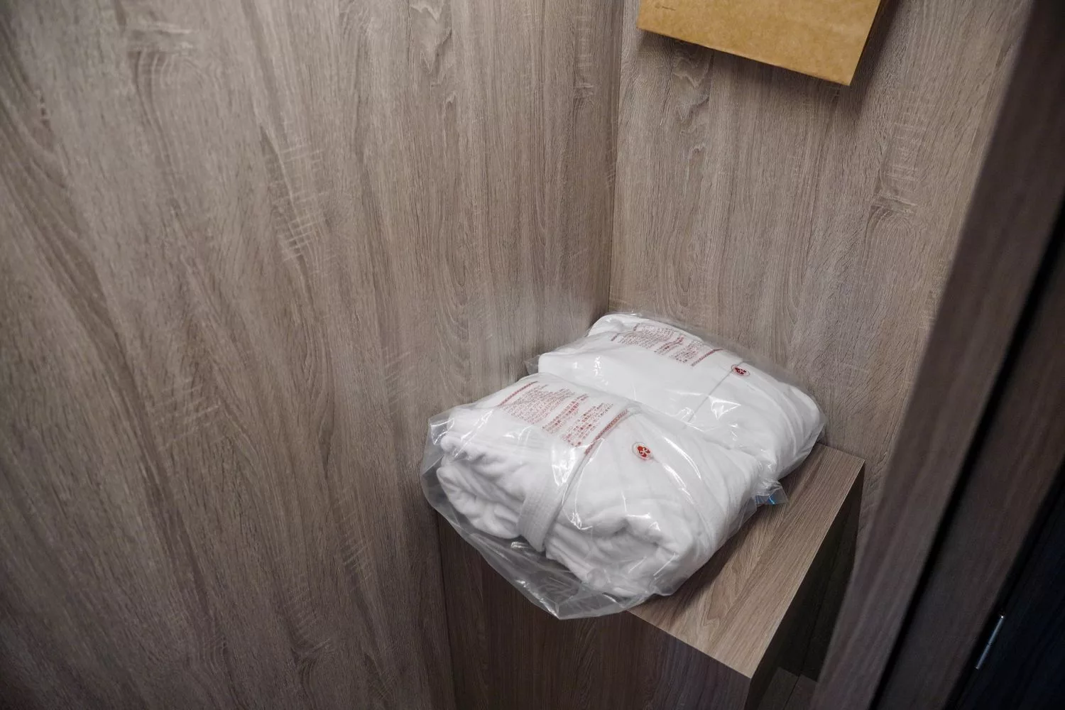 【高雄福華大飯店】老字號五星飯店全新改裝，時尚質感系房型飽覽超美高樓景觀! @混血珊莎的奇幻旅程