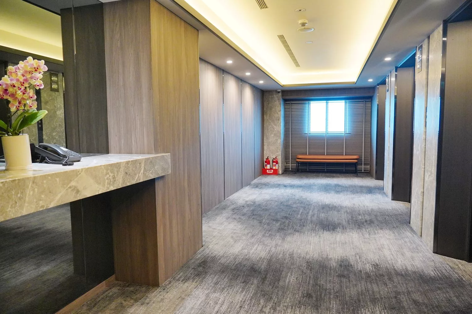 【高雄福華大飯店】老字號五星飯店全新改裝，時尚質感系房型飽覽超美高樓景觀! @混血珊莎的奇幻旅程