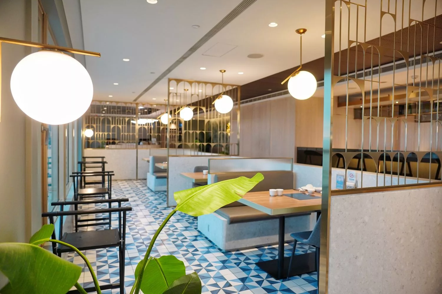【高雄頂級火鍋】Smile One 精緻涮涮鍋，高雄福華飯店餐廳， 30 樓景觀第一排! @混血珊莎的奇幻旅程