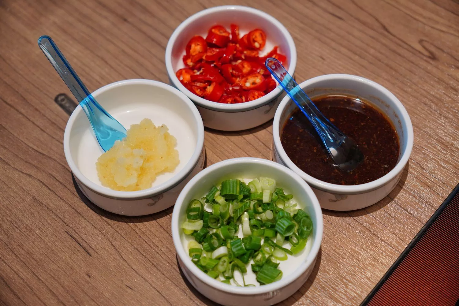 【高雄頂級火鍋】Smile One 精緻涮涮鍋，高雄福華飯店餐廳， 30 樓景觀第一排! @混血珊莎的奇幻旅程