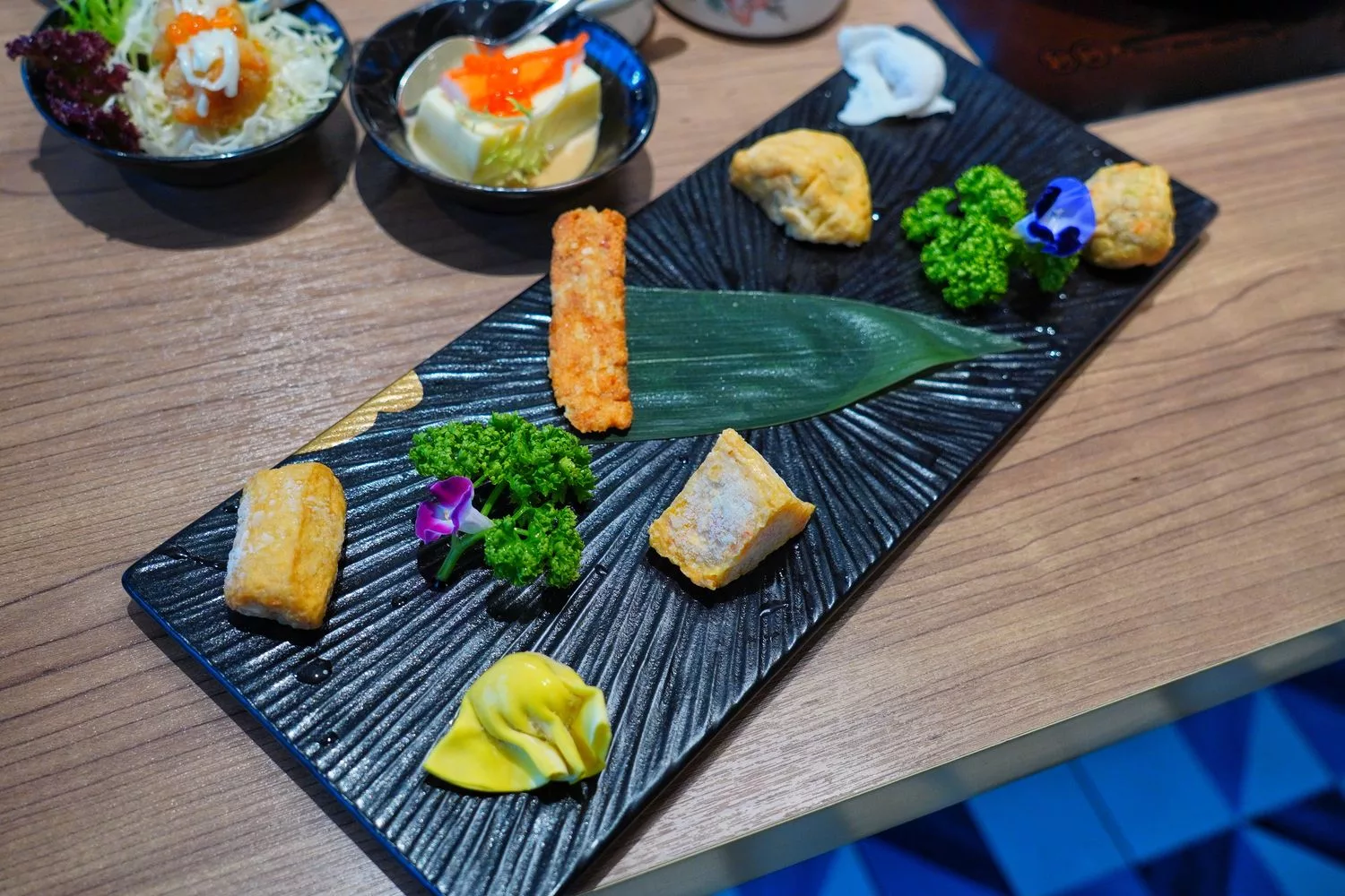 【高雄頂級火鍋】Smile One 精緻涮涮鍋，高雄福華飯店餐廳， 30 樓景觀第一排! @混血珊莎的奇幻旅程