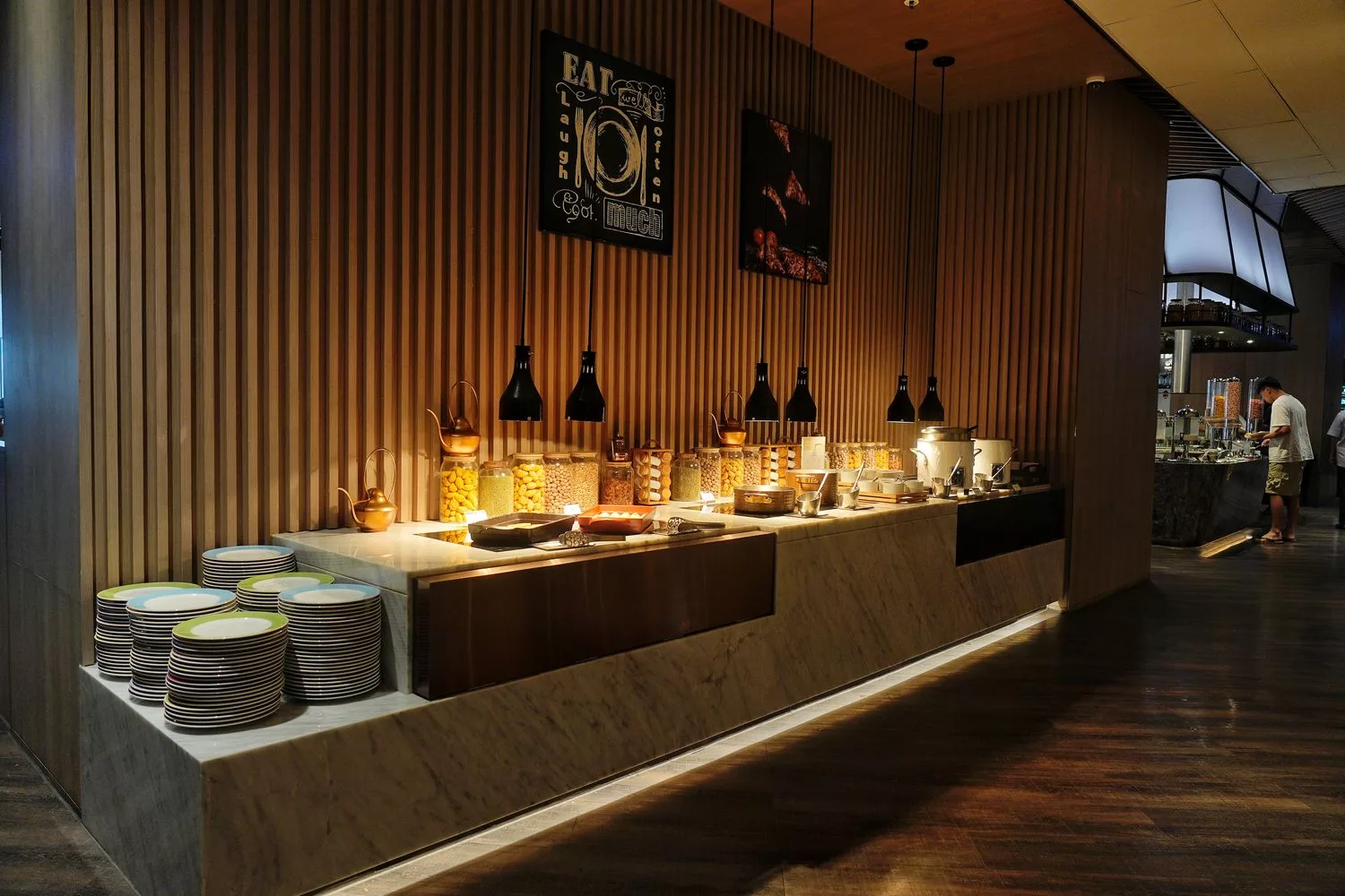 【高雄萬豪酒店】天井水療泳池跟百坪健身房，義享天地購物中心共構，一站式尊榮度假！ @混血珊莎的奇幻旅程
