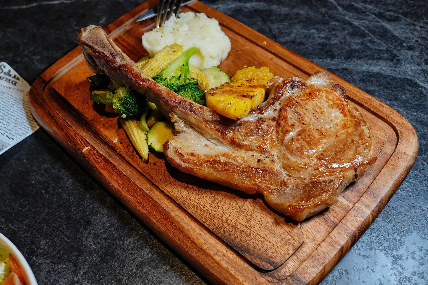 【台北啤酒餐廳】Mellow Bar &#038; Restaurant，新開幕美式餐酒館，進入 16 種精釀啤酒的天堂! @混血珊莎的奇幻旅程