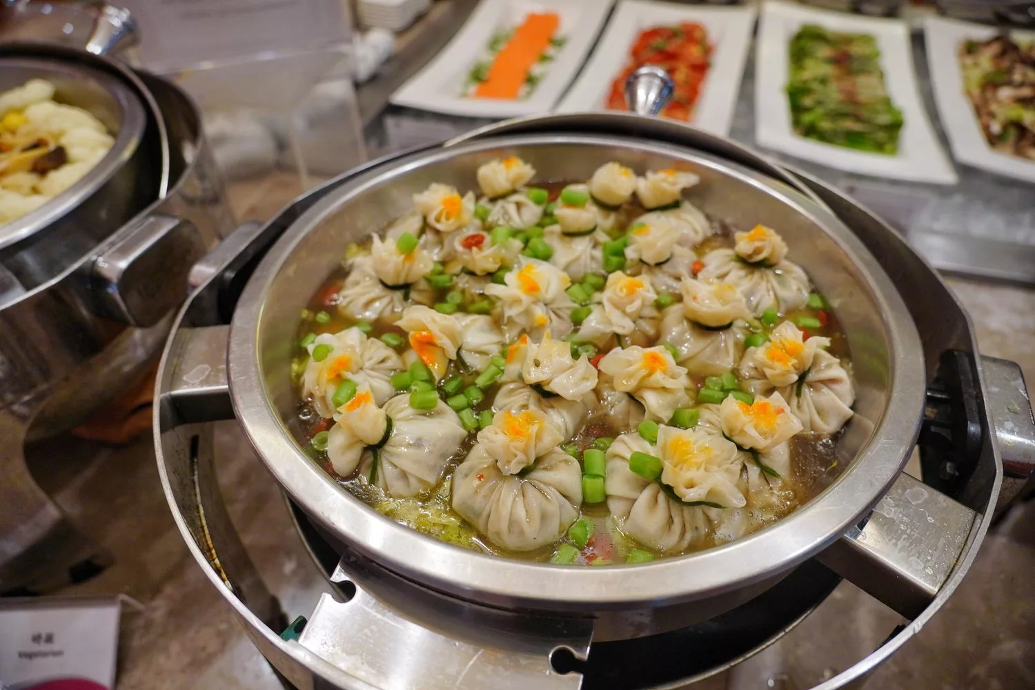 【星亞自助餐廳】義大自助餐必吃餐點環境價格分享! @混血珊莎的奇幻旅程