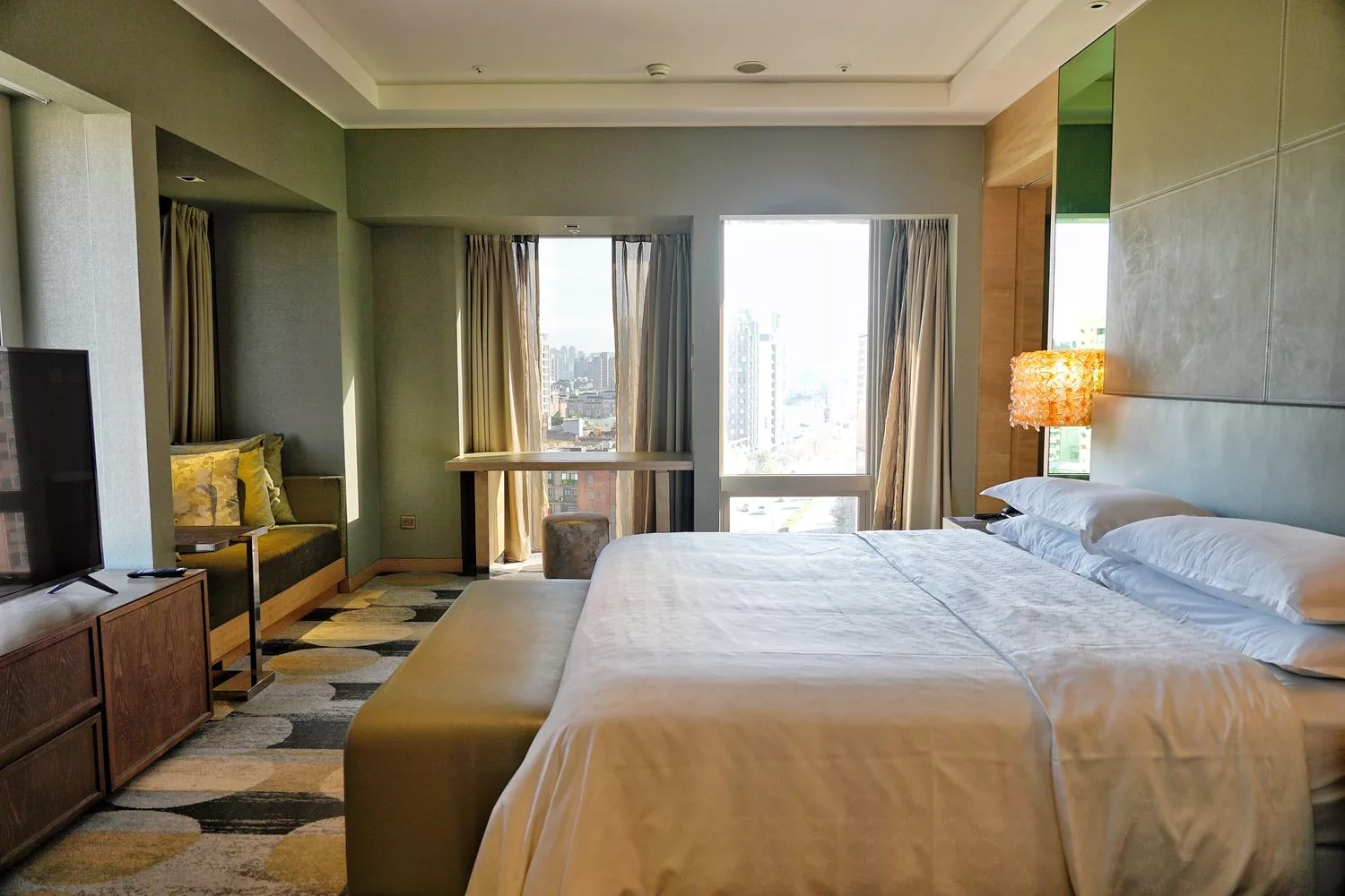 【新竹喜來登大飯店】新竹喜來登Sheraton Hsinchu Hotel ，竹北五星飯店奢華享受! @混血珊莎的奇幻旅程