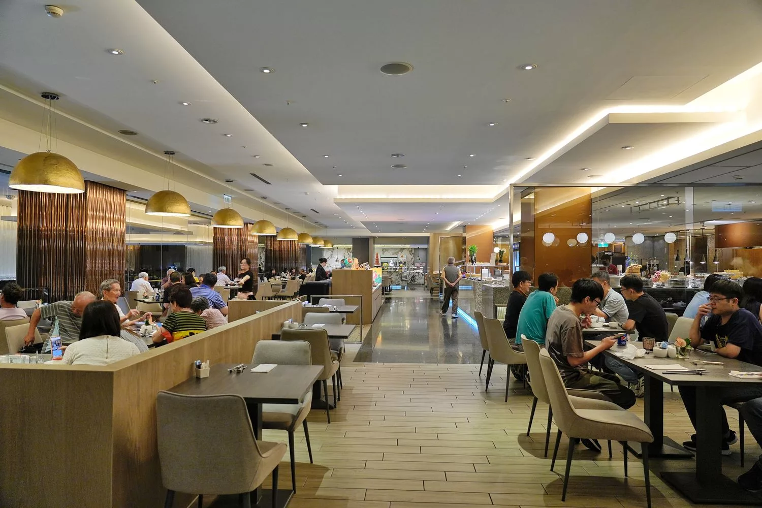 盛宴自助餐廳｜新竹喜來登自助餐，聚餐約會首選竹北buffet! @混血珊莎的奇幻旅程