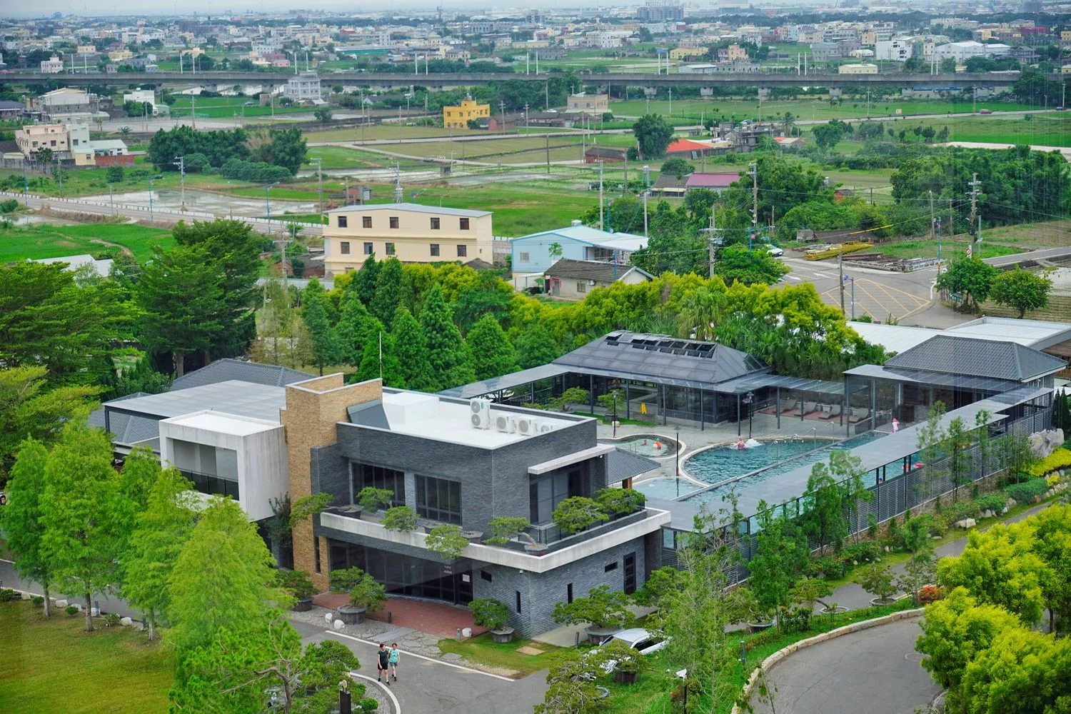 享沐時光莊園渡假酒店｜套房雙湯池，露天風呂泡湯玩水! @混血珊莎的奇幻旅程