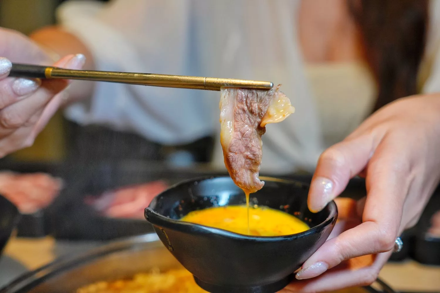 【中壢壽喜燒吃到飽】本燔野菜農場，多達 60 種食材每人只要 439 元起! @混血珊莎的奇幻旅程